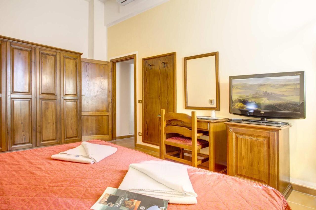 Hotel Residence Villa Rioddi Volterra Exterior foto